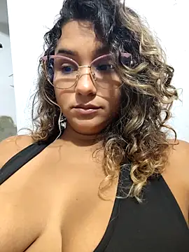 BrendaGirs online show from April 9, 2026, 12:43 am