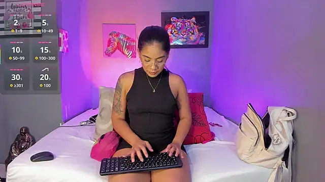 PammelaRoss1 online show from September 24, 2025, 5:16 pm