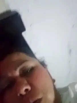 Snapshot of Darly_Gomez chatting on December 23, 2024, 9:29 pm Darly Gomez online show from December 23, 2024, 9:29 pm