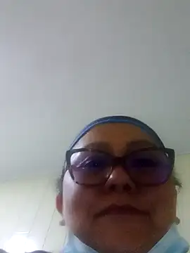 Snapshot of Darly_Gomez chatting on January 17, 2025, 10:56 pm Darly Gomez online show from January 17, 2025, 10:56 pm