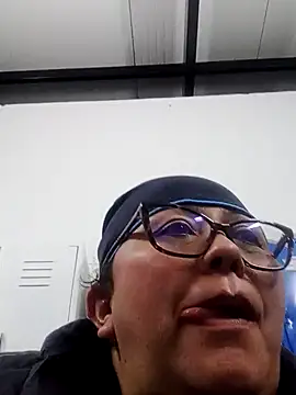 Snapshot of Darly_Gomez chatting on January 25, 2025, 6:01 am Darly Gomez online show from January 25, 2025, 6:01 am