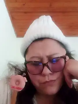 Snapshot of Darly_Gomez chatting on January 30, 2025, 4:55 pm Darly Gomez online show from January 30, 2025, 4:55 pm