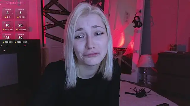 alexa novak online show from October 22, 2025, 3:07 am