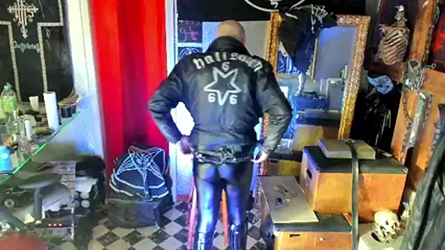 Snapshot of BULGEDEMON chatting on March 22, 2026, 3:48 pm BULGEDEMON online show from March 22, 2026, 3:48 pm