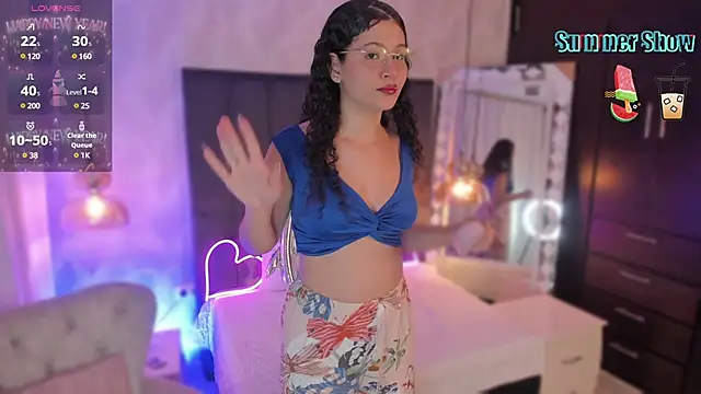 SHARONN     online show from February 6, 2025, 3:27 am