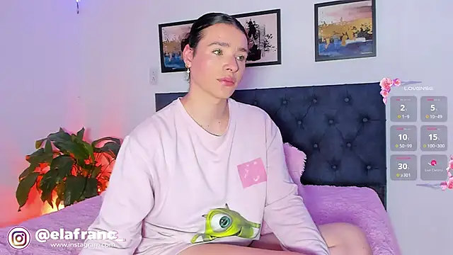 elafranco  online show from September 14, 2025, 5:12 pm