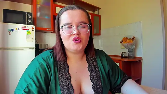 Jessica Joy online show from September 30, 2025, 8:08 am