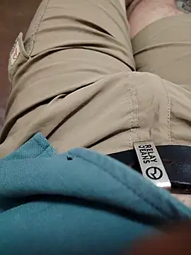 Magical Feel online show from April 17, 2026, 7:50 pm