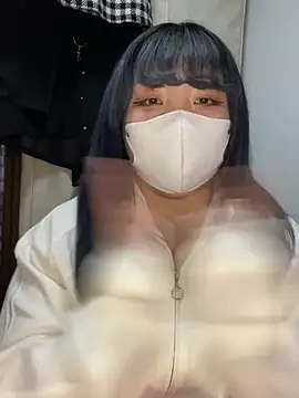 YUNA-yuna online show from January 24, 2025, 3:34 pm