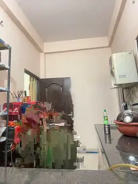 HoneyBearCpl online show from January 7, 2025, 1:46 pm