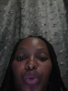 Snapshot of wet_Lips_x_x chatting on December 18, 2024, 10:02 pm wet Lips x x online show from December 18, 2024, 10:02 pm