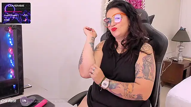 Snapshot of poisson_ivy chatting on February 7, 2025, 1:01 pm poisson ivy online show from February 7, 2025, 1:01 pm
