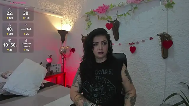 Snapshot of poisson_ivy chatting on February 19, 2025, 10:12 am poisson ivy online show from February 19, 2025, 10:12 am