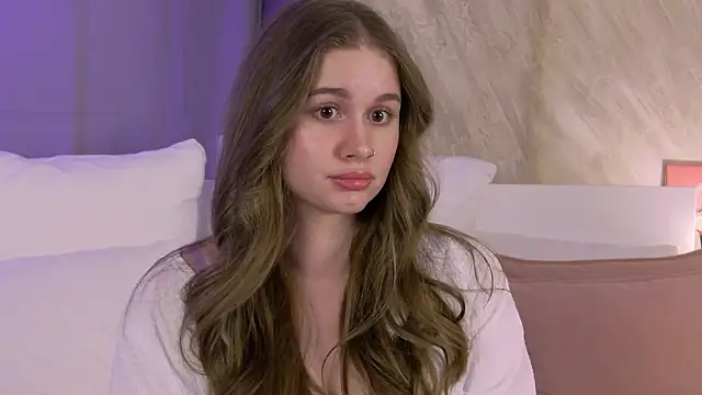 Snapshot of EllieHayes chatting on August 4, 2026, 11:51 pm EllieHayes online show from August 4, 2026, 11:51 pm