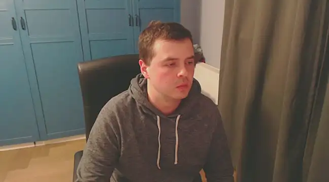 CuteMan33 online show from December 9, 2024, 8:23 pm