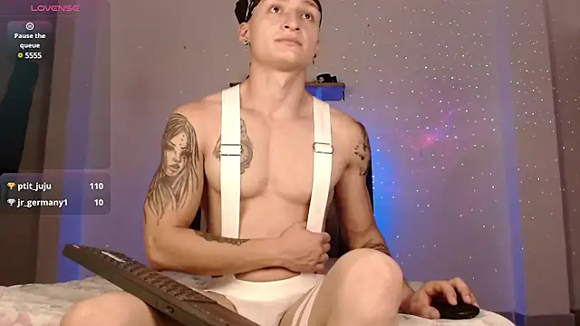 arthurphoenix  online show from January 8, 2025, 6:20 am