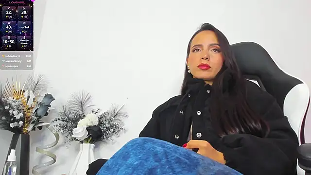 ZAFIRO WINSLOW online show from March 15, 2025, 3:48 pm