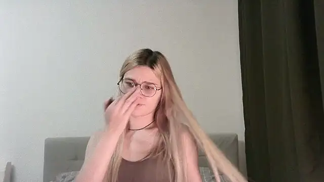 Steph Cutey online show from December 23, 2024, 2:50 pm