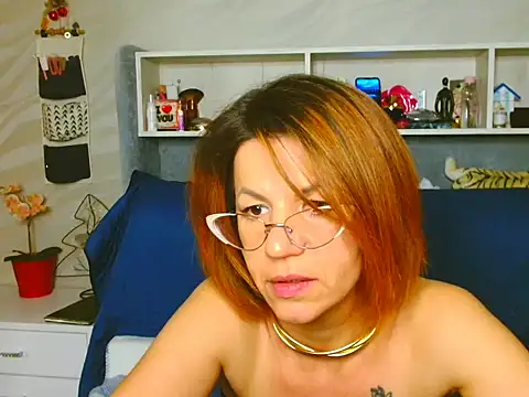 Natali3855 online show from January 10, 2025, 8:26 pm