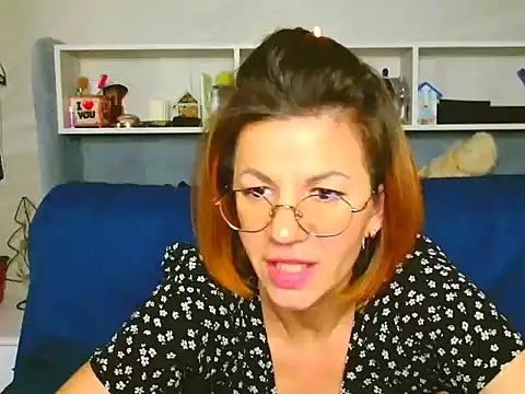 Natali3855 online show from January 12, 2025, 8:36 pm