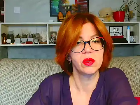 Natali3855 online show from April 15, 2026, 3:35 am