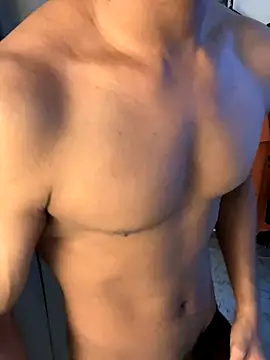 Snapshot of nick__yy chatting on October 14, 2025, 10:05 am nick yy online show from October 14, 2025, 10:05 am