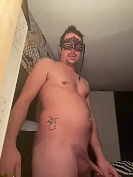 zenzero87 online show from December 21, 2024, 4:14 pm