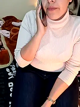 Snapshot of ShadiaStar chatting on January 16, 2025, 7:52 pm ShadiaStar online show from January 16, 2025, 7:52 pm