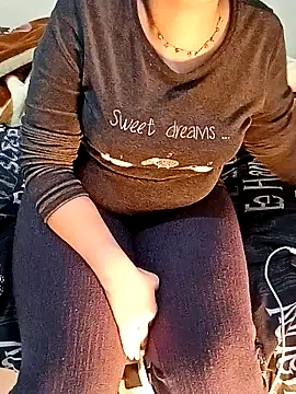 Snapshot of ShadiaStar chatting on January 21, 2025, 10:41 am ShadiaStar online show from January 21, 2025, 10:41 am