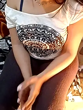 Snapshot of ShadiaStar chatting on January 24, 2025, 2:51 pm ShadiaStar online show from January 24, 2025, 2:51 pm