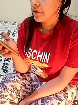 Snapshot of ShadiaStar chatting on February 26, 2025, 10:09 pm ShadiaStar online show from February 26, 2025, 10:09 pm