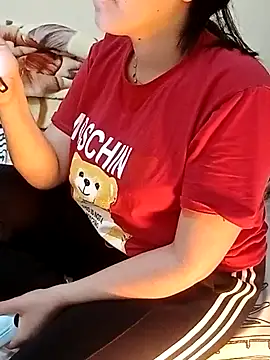 Snapshot of ShadiaStar chatting on February 28, 2025, 4:10 pm ShadiaStar online show from February 28, 2025, 4:10 pm