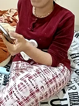 Snapshot of ShadiaStar chatting on March 3, 2025, 7:39 pm ShadiaStar online show from March 3, 2025, 7:39 pm