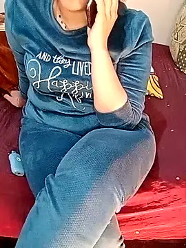 Snapshot of ShadiaStar chatting on March 14, 2025, 4:21 am ShadiaStar online show from March 14, 2025, 4:21 am