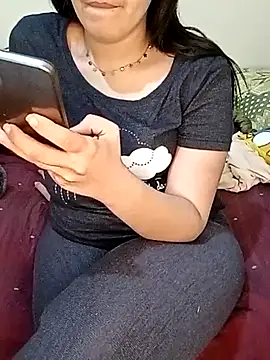 Snapshot of ShadiaStar chatting on March 22, 2025, 1:32 am ShadiaStar online show from March 22, 2025, 1:32 am