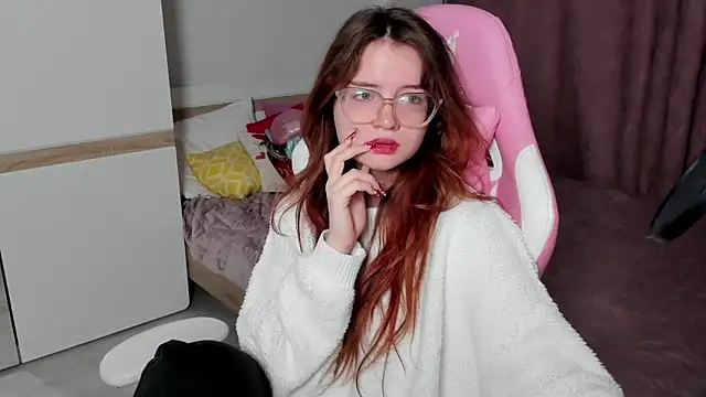 Snapshot of Sonya_Glen chatting on March 6, 2025, 1:58 am Sonya Glen online show from March 6, 2025, 1:58 am