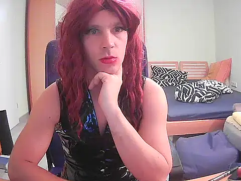 Snapshot of Kinky-Kristina chatting on October 20, 2025, 7:47 pm Kinky-Kristina online show from October 20, 2025, 7:47 pm