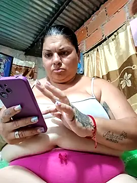 chubby sexy big tits online show from February 17, 2025, 10:03 pm