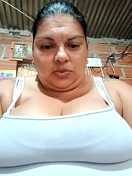 chubby sexy big tits online show from February 22, 2025, 10:09 pm