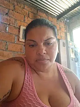 chubby sexy big tits online show from February 28, 2025, 7:46 pm