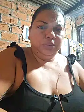 chubby sexy big tits online show from March 4, 2025, 11:08 am