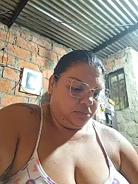 chubby sexy big tits online show from March 6, 2025, 10:41 am