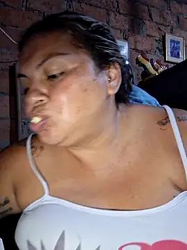 chubby sexy big tits online show from September 21, 2025, 1:29 am