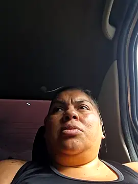 chubby sexy big tits online show from October 14, 2025, 12:50 pm