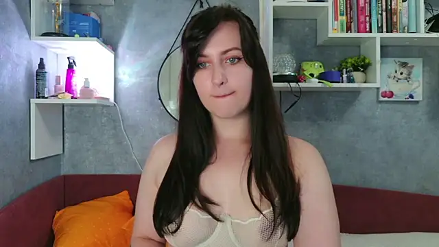 liya gorgeous online show from May 26, 2026, 4:03 pm