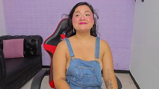 Snapshot of natasha_adams22 chatting on March 3, 2025, 1:31 am natasha adams22 online show from March 3, 2025, 1:31 am