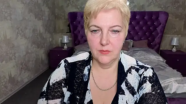 Snapshot of Sandra_Snow chatting on December 18, 2024, 2:38 pm Sandra Snow online show from December 18, 2024, 2:38 pm