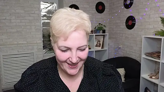 Snapshot of Sandra_Snow chatting on December 22, 2024, 1:44 pm Sandra Snow online show from December 22, 2024, 1:44 pm
