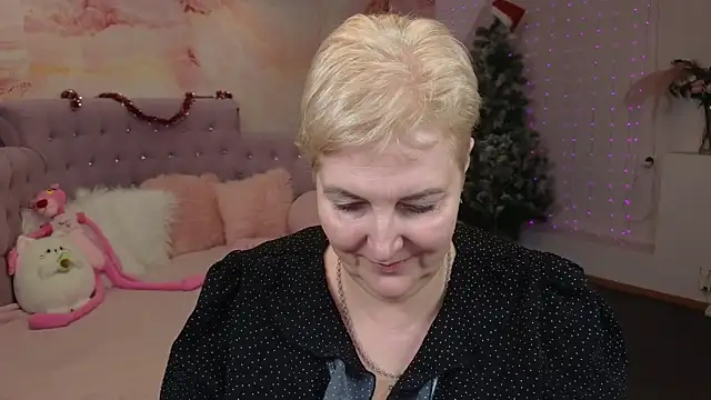 Snapshot of Sandra_Snow chatting on December 30, 2024, 6:16 pm Sandra Snow online show from December 30, 2024, 6:16 pm