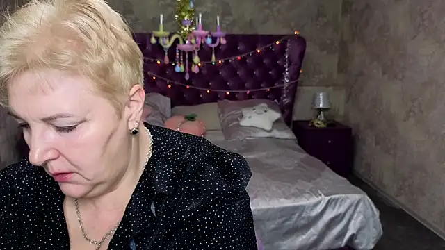 Snapshot of Sandra_Snow chatting on January 7, 2025, 2:30 pm Sandra Snow online show from January 7, 2025, 2:30 pm